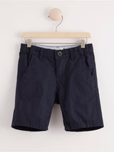 Regular fit marineblå chino shorts