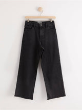 Wide fit cropped leg sorte jeans