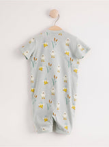 Lyseblå pyjamas med andemønster