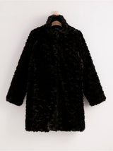 Sort fake fur frakke