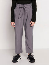 Loose fit grå bukser med bindebånd