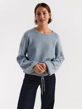 Strikket sweater med bindebånd