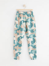 Sweatpants med camouflage mønster