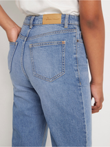 VANJA Wide high waist jeans med cropped leg