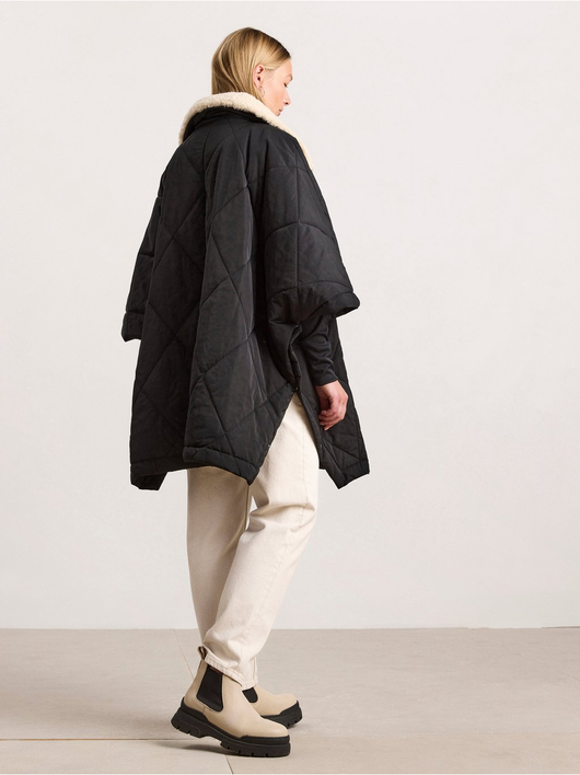 Quilted cape med pile collar