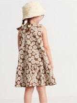 Ærmeløs kjole med mønster
