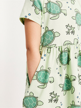 Kortærmet kjole med skildpadder