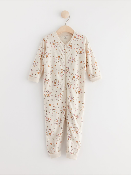 Pyjamas med blomster