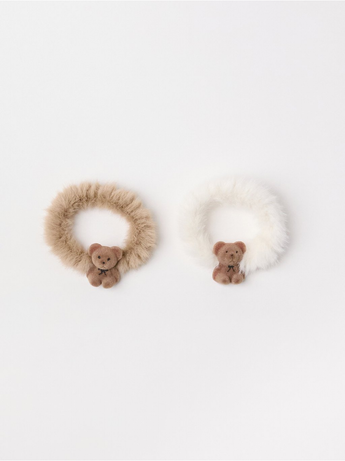 Fluffy hårelastikker med bamse