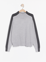Fine-knit grå sweater